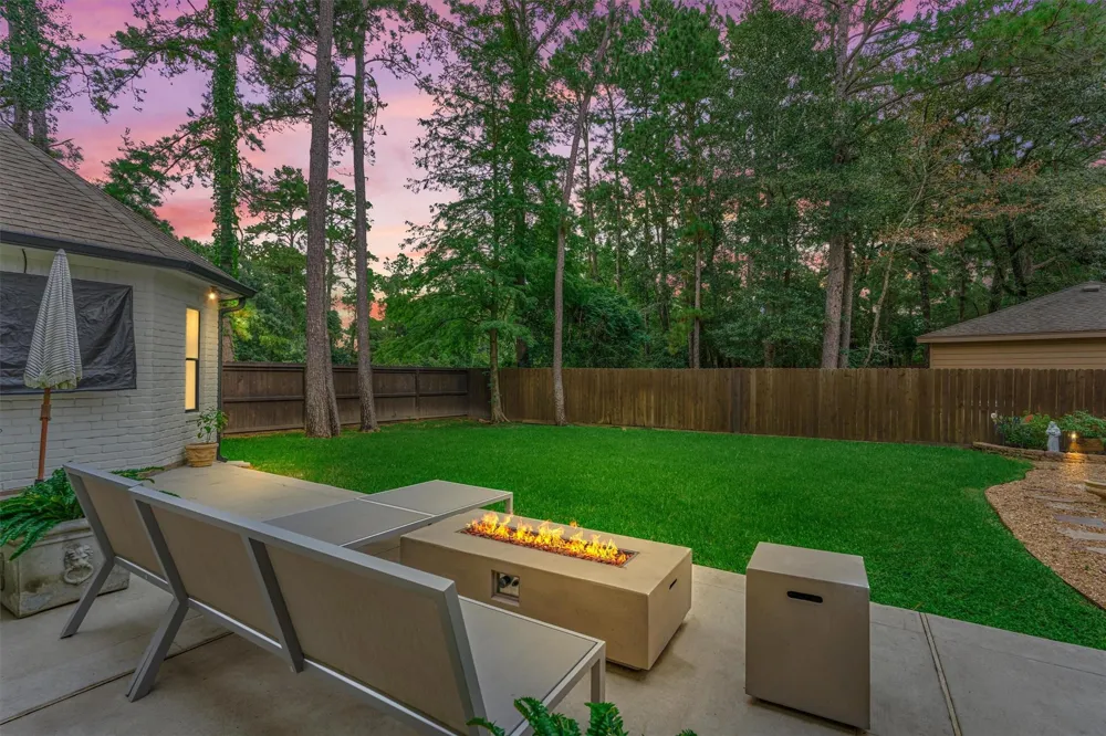 42 Golden Shadow Circle The Woodlands, TX 77381