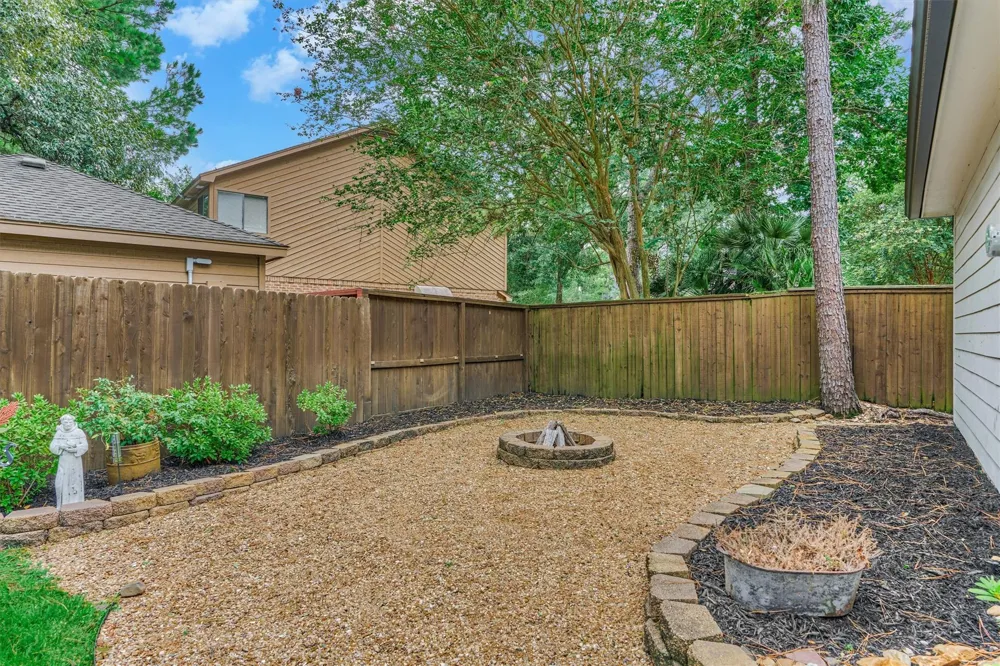 42 Golden Shadow Circle The Woodlands, TX 77381