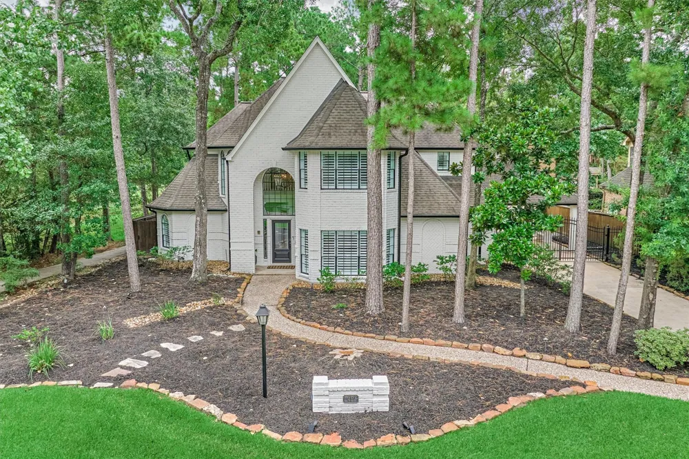 42 Golden Shadow Circle The Woodlands, TX 77381