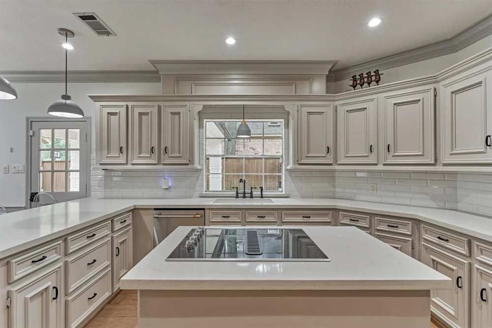 42 Golden Shadow Circle The Woodlands, TX 77381