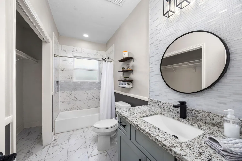 4103 New Orleans Street Houston, TX 77020