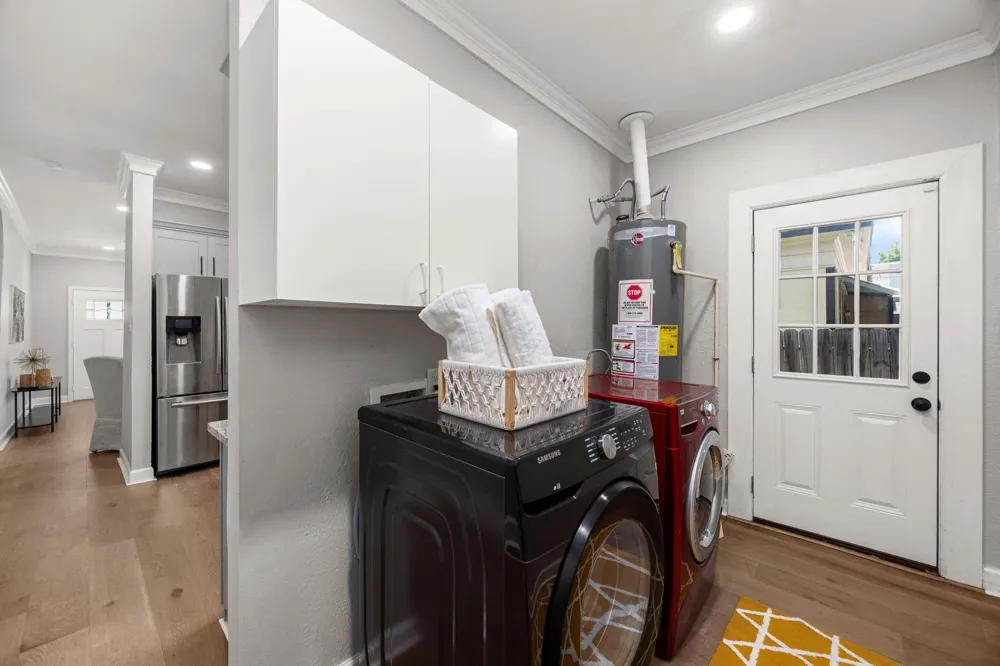 4103 New Orleans Street Houston, TX 77020