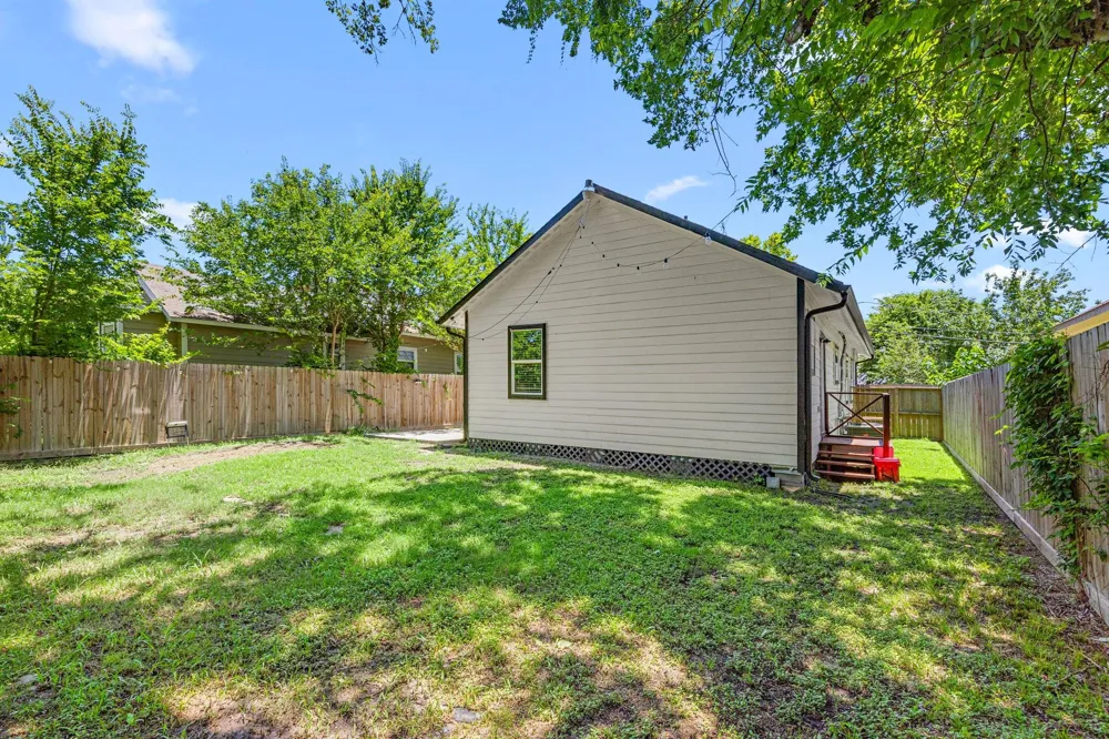 4103 New Orleans Street Houston, TX 77020