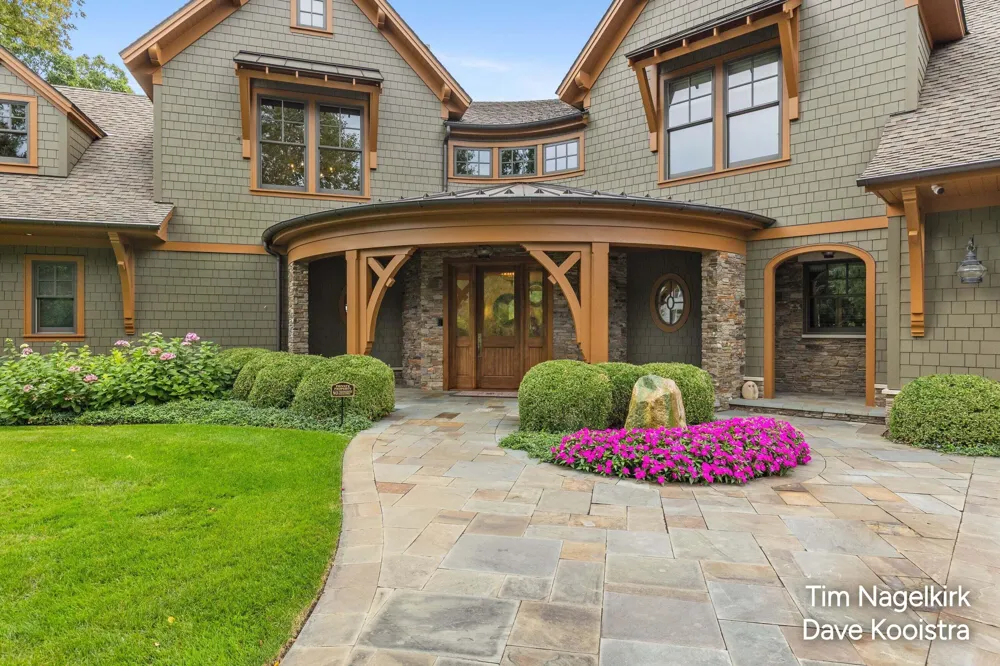 40232 Grandview Drive Shelbyville, MI 49344