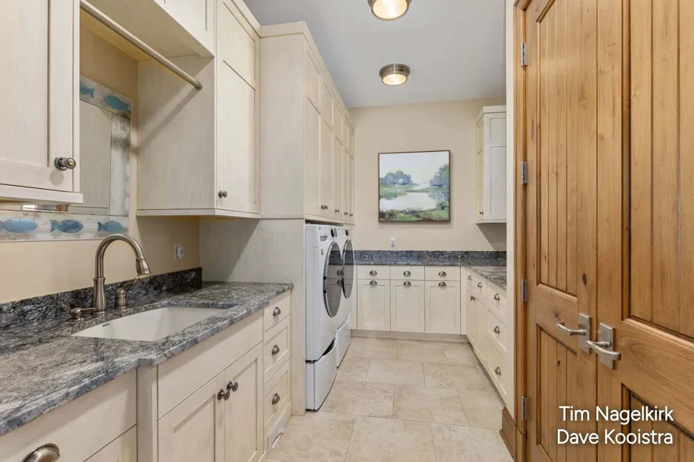 40232 Grandview Drive Shelbyville, MI 49344