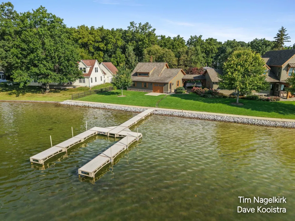 40232 Grandview Drive Shelbyville, MI 49344
