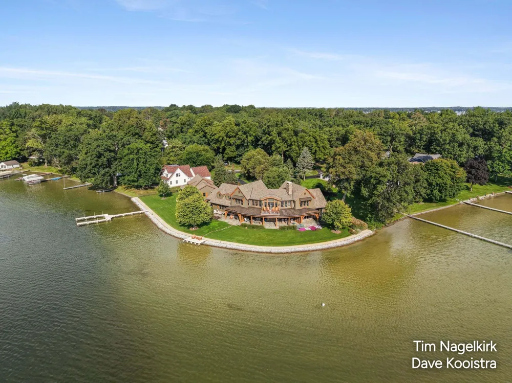 40232 Grandview Drive Shelbyville, MI 49344