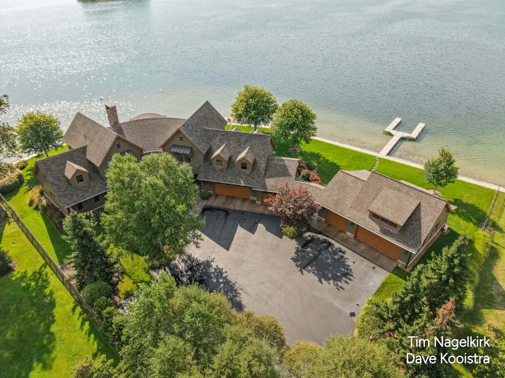 4023 Grandview Drive Shelbyville, MI 49344