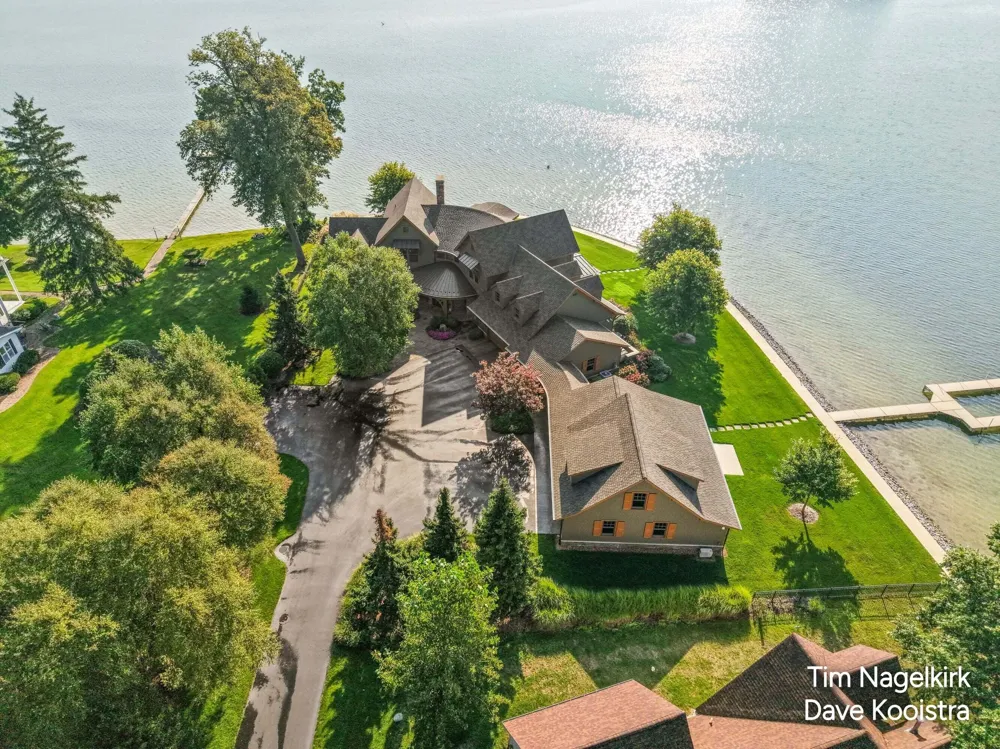 4023 Grandview Drive Shelbyville, MI 49344