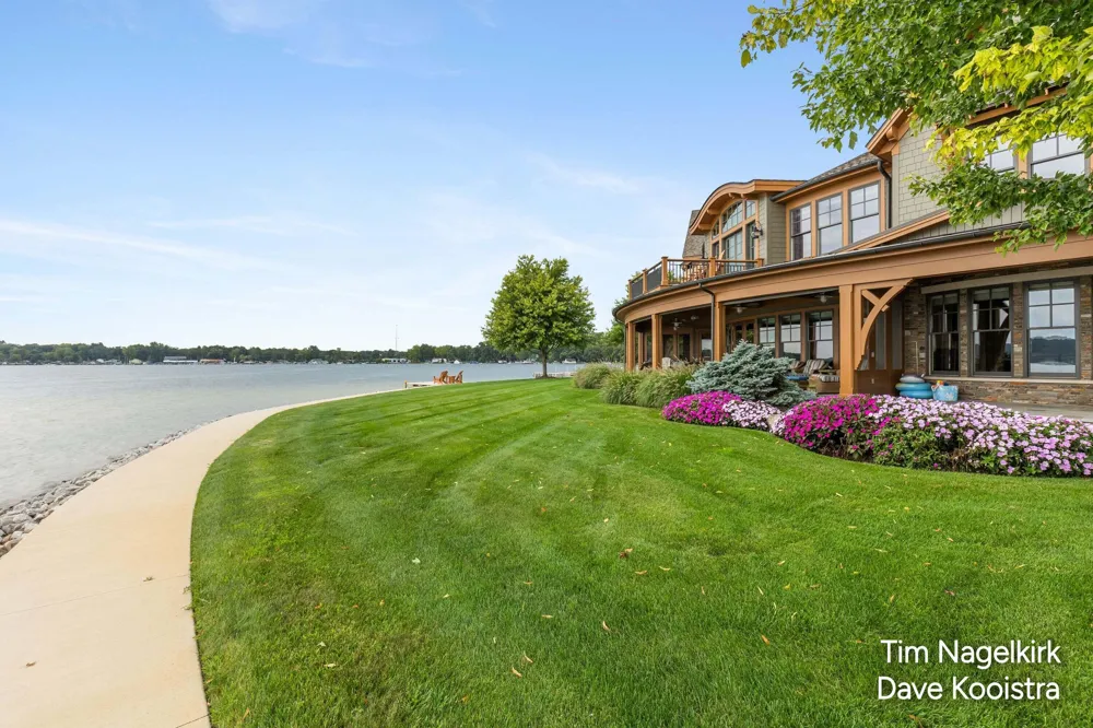 4023 Grandview Drive Shelbyville, MI 49344