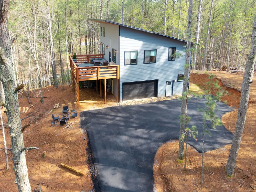 126 Hummingbird Way Copperhill, TN 37317