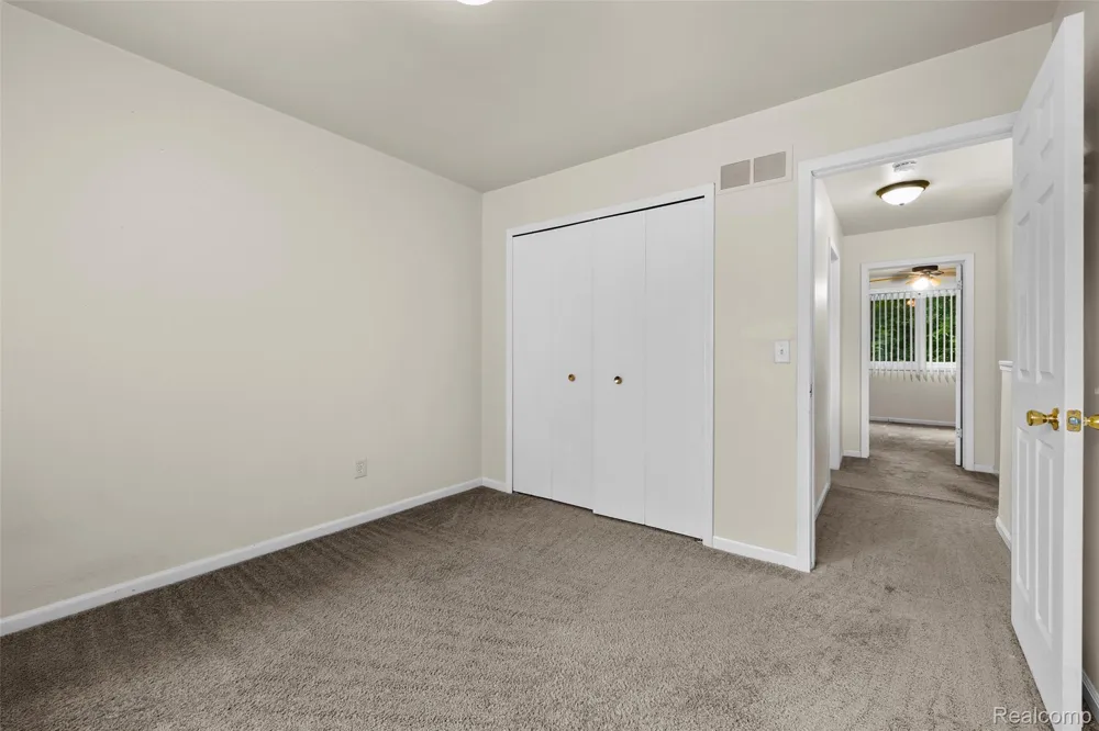 200 W Fraser Street Rochester City, MI 48307