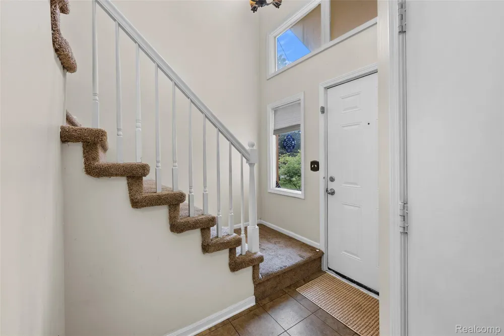 200 W Fraser Street Rochester City, MI 48307