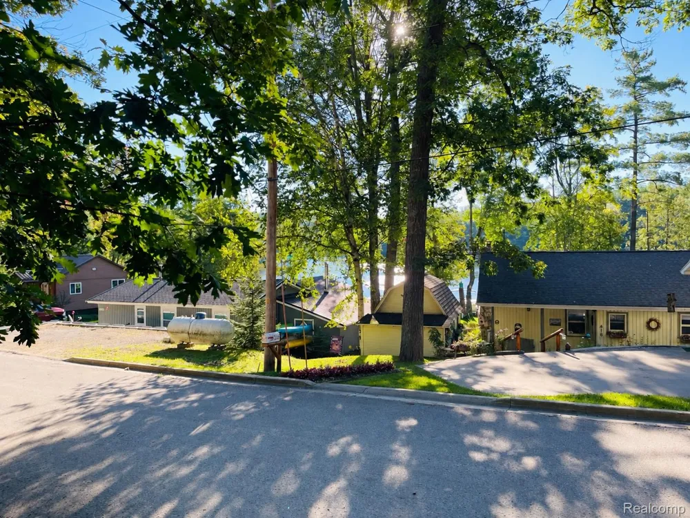 417 Ogemaw Road Rose Township, MI 48654