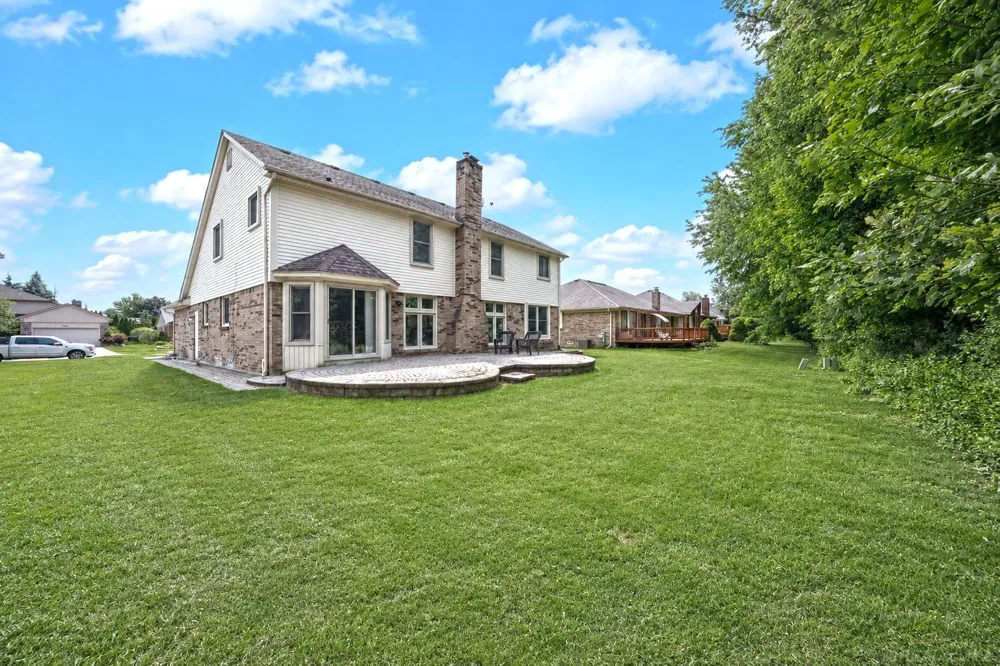 40219 Denbigh Drive Sterling Heights City, MI 48310