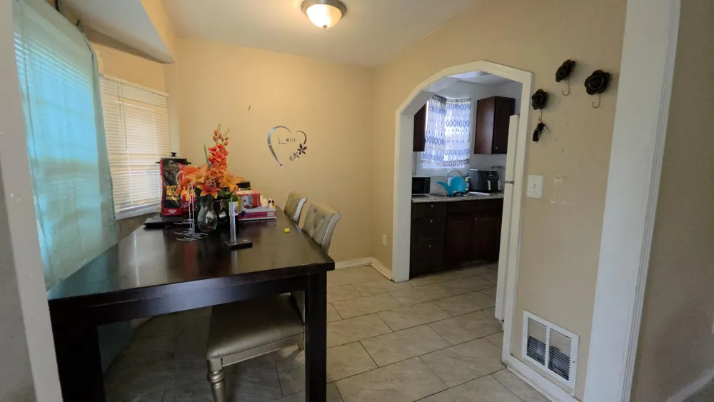 19329 Waltham Street Detroit City, MI 48205