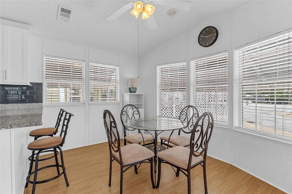 300 SKY CREST LOOP Davenport, FL 33837