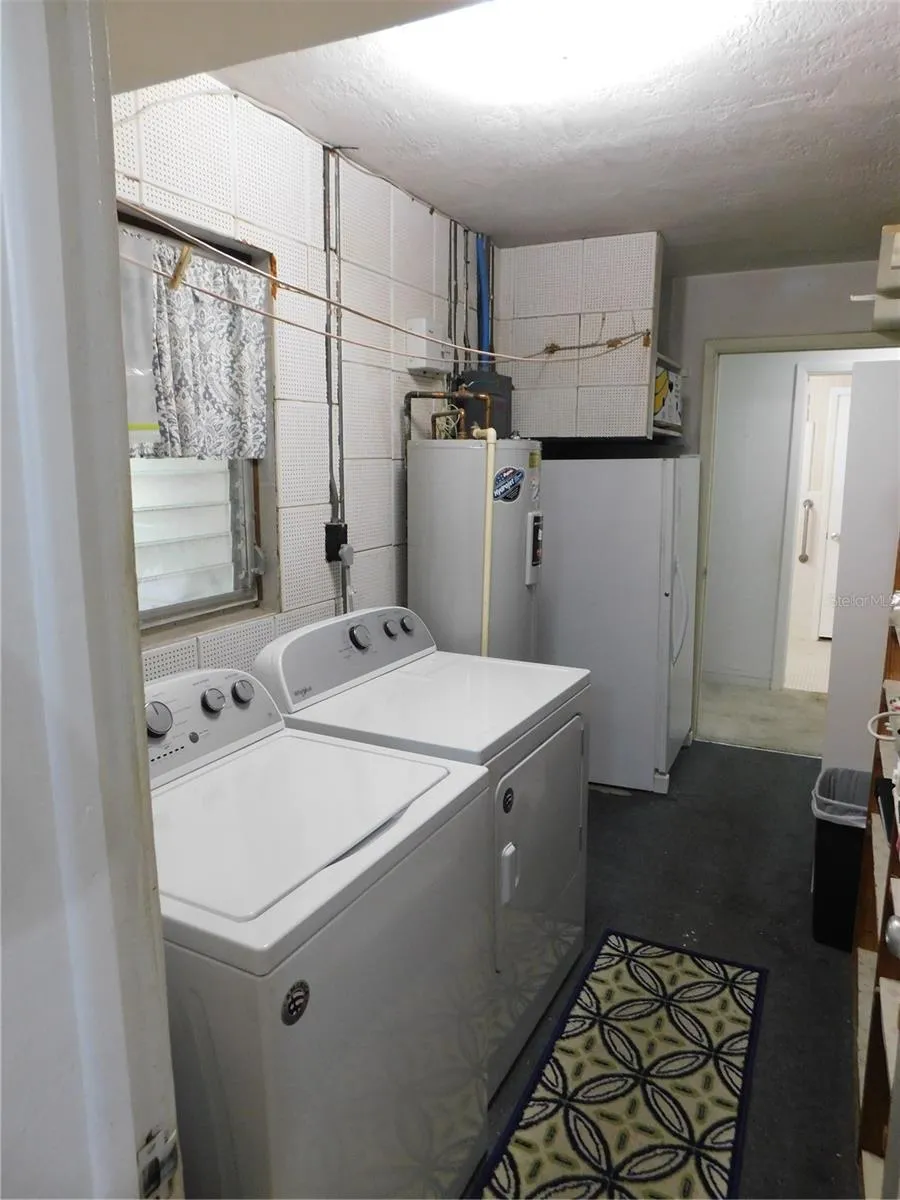 1400 57TH AVENUE St Petersburg, FL 33703