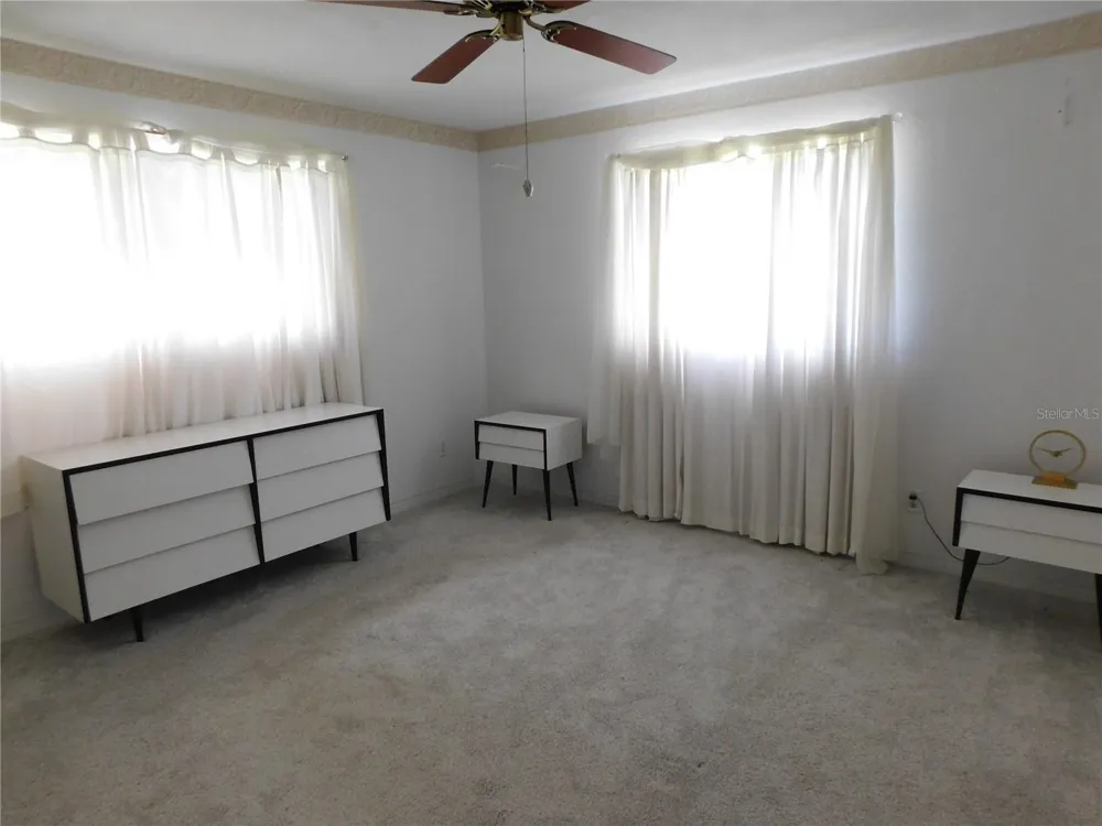 1400 57TH AVENUE St Petersburg, FL 33703