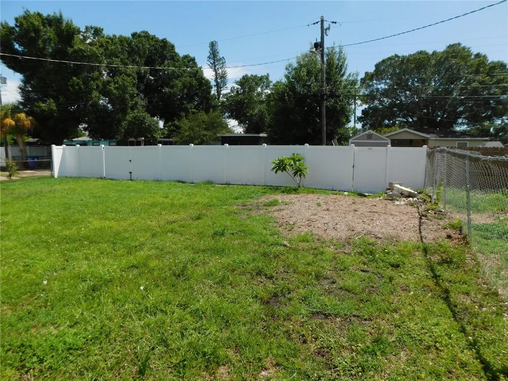1400 57TH AVENUE St Petersburg, FL 33703
