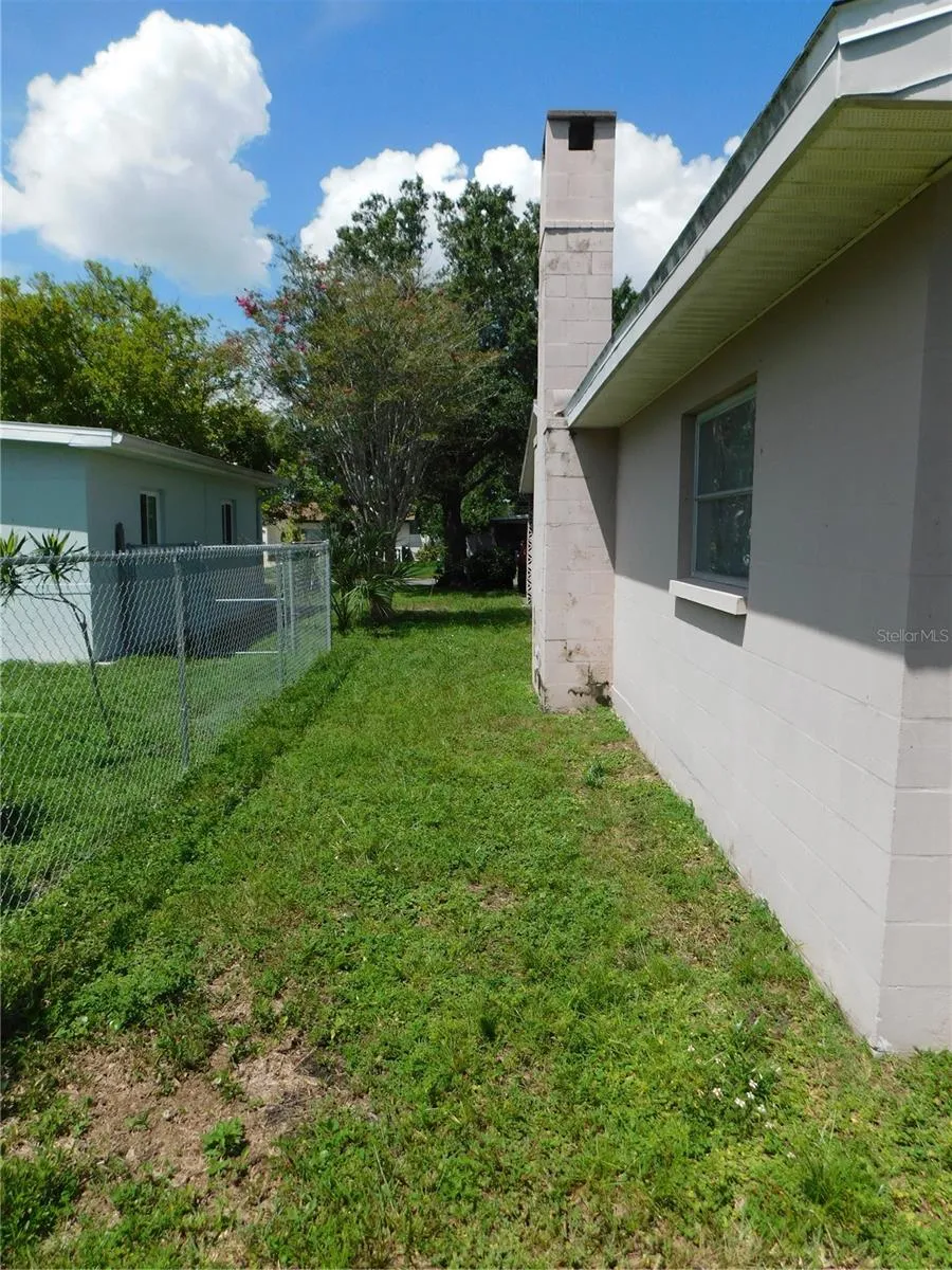 1400 57TH AVENUE St Petersburg, FL 33703