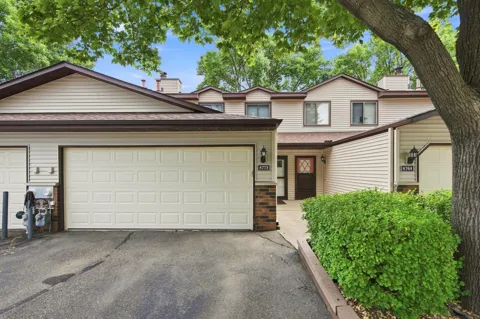 8772 Maplebrook Parkway