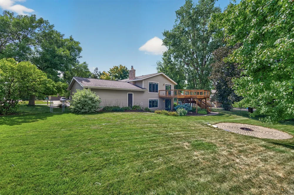 1945 Beaver Dam Court Eagan, MN 55122