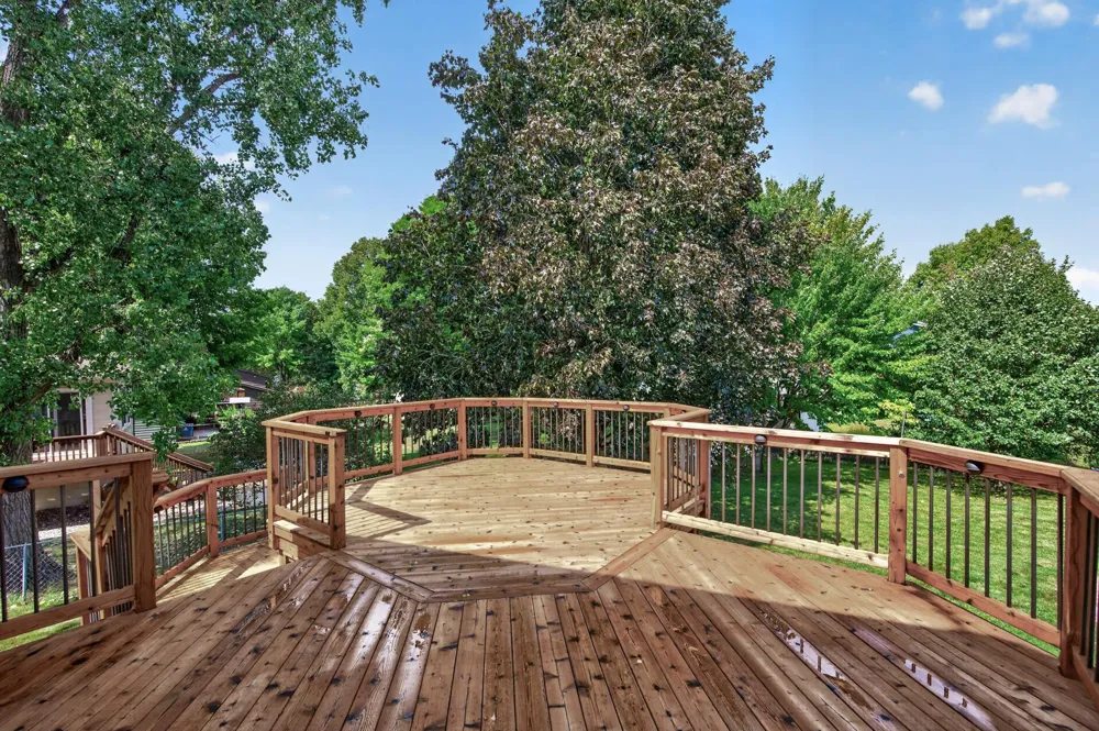 1945 Beaver Dam Court Eagan, MN 55122
