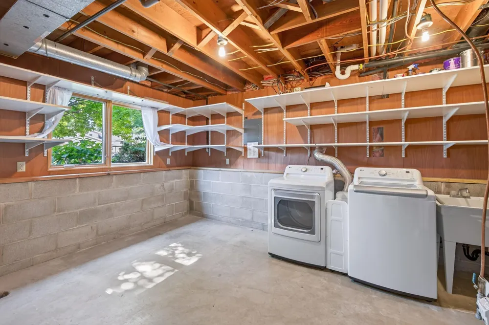 1945 Beaver Dam Court Eagan, MN 55122