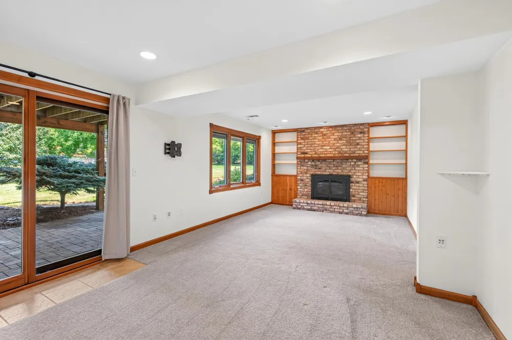 1945 Beaver Dam Court Eagan, MN 55122