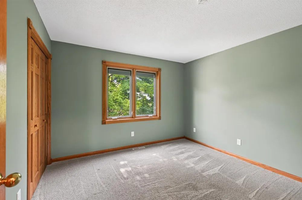 1945 Beaver Dam Court Eagan, MN 55122