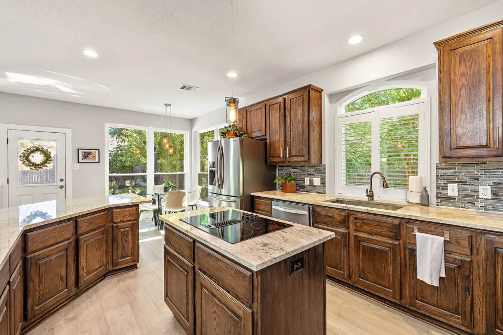 3712 Royal Port Rush Drive Round Rock, TX 78664