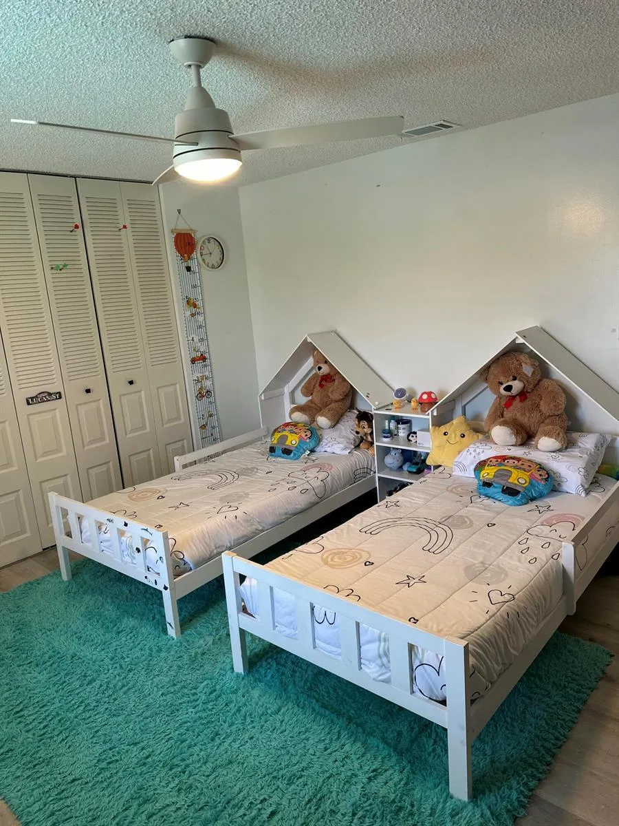 5099 LITTLE BETH DRIVE S Boynton Beach, FL 33472