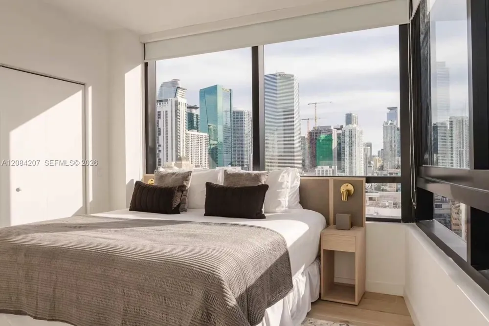225 Miami Ave #3312 Miami, FL 33128