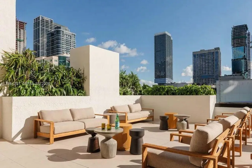 225 Miami Ave #3312 Miami, FL 33128