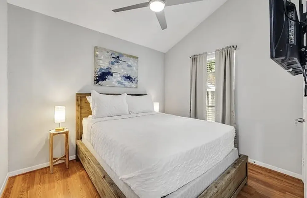 1718 Ripley Street Dallas, TX 75204