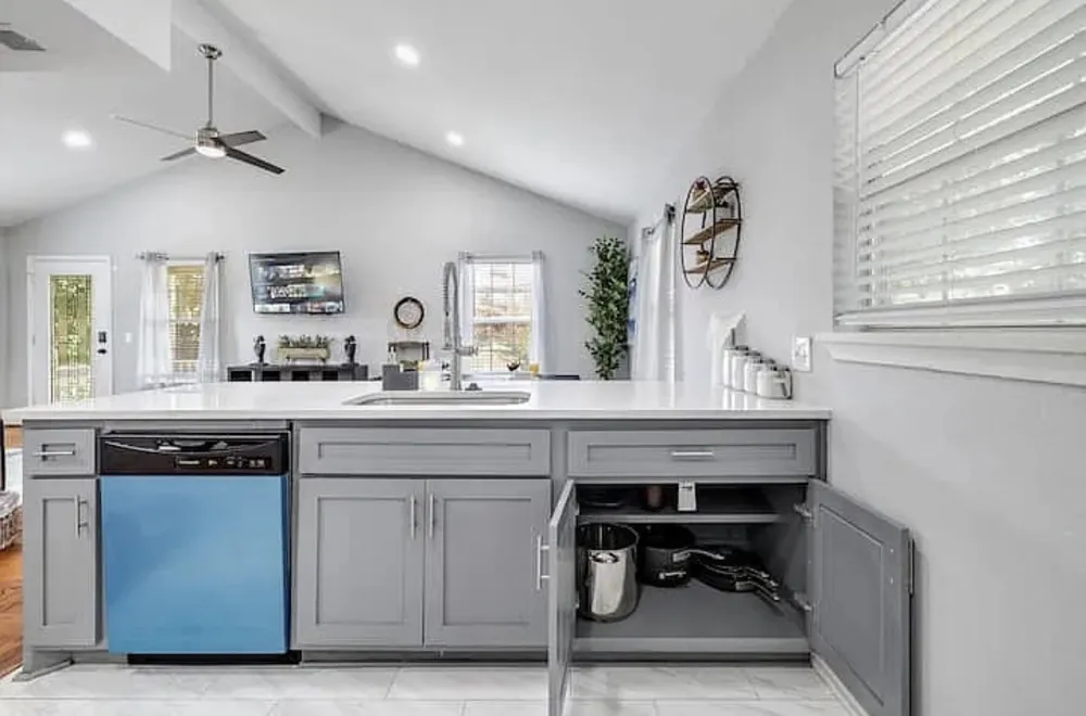 1718 Ripley Street Dallas, TX 75204