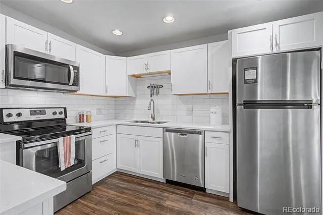 3082 S Wheeling Way #404 Aurora, CO 80014