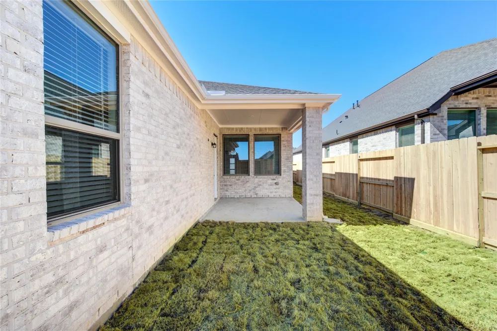 4203 Maple Glen Drive Fulshear, TX 77441