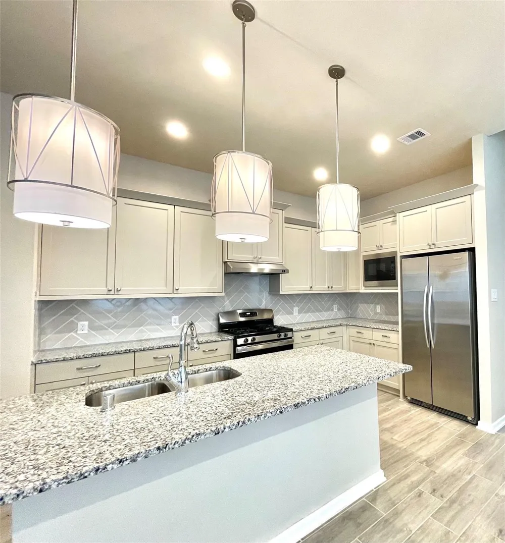 4203 Maple Glen Drive Fulshear, TX 77441