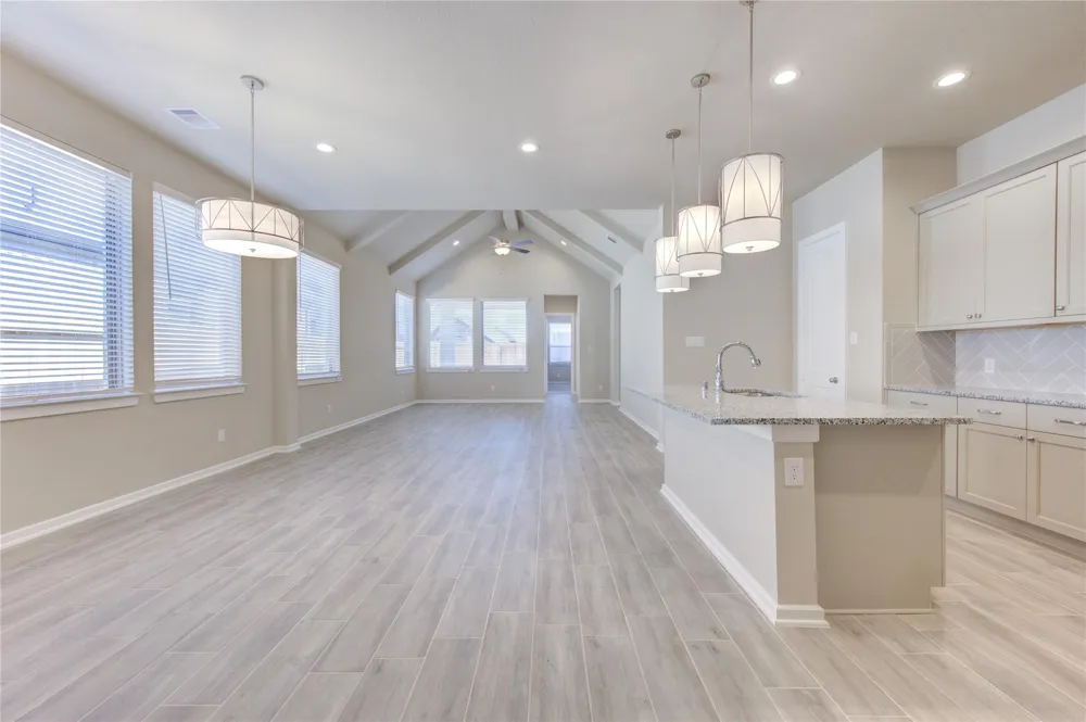 4203 Maple Glen Drive Fulshear, TX 77441