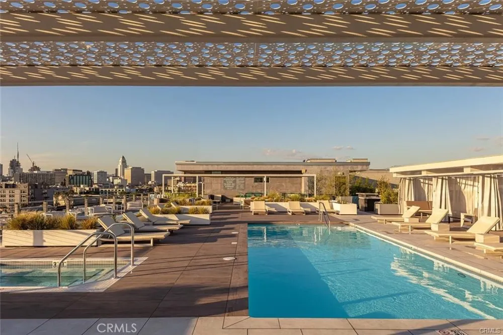530 S Hewitt Street #523 Los Angeles, CA 90013