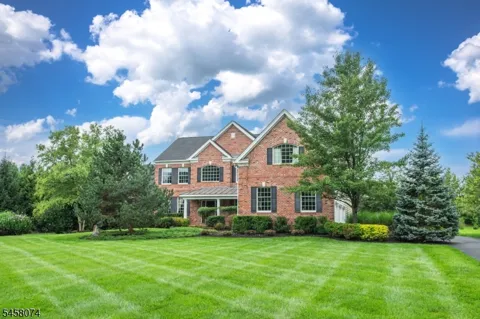 17 Fieldview Dr