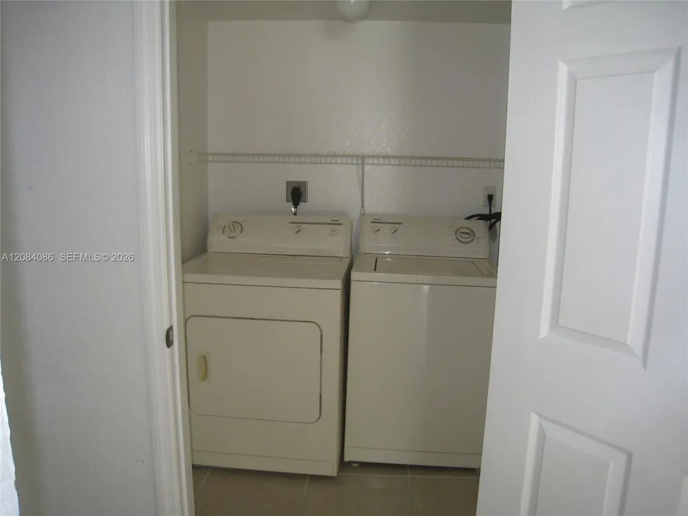 21000 SW 87th Ave #101 Cutler Bay, FL 33189