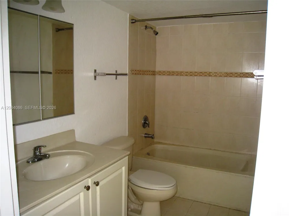 21000 SW 87th Ave #101 Cutler Bay, FL 33189