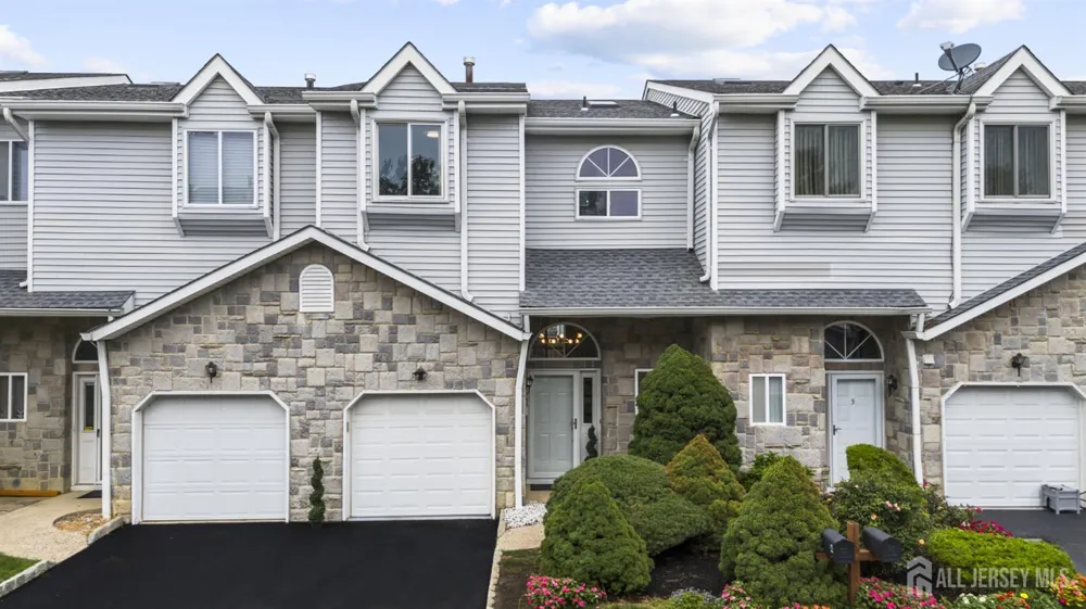 4 Lee Lee Lane Old Bridge, NJ 08879