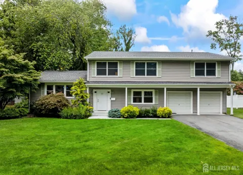 17 Peach Orchard Drive