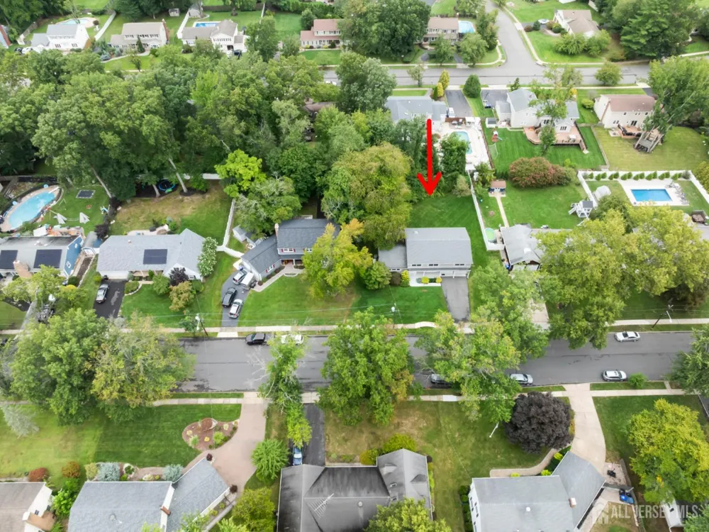 17 Peach Orchard Drive East Brunswick, NJ 08816