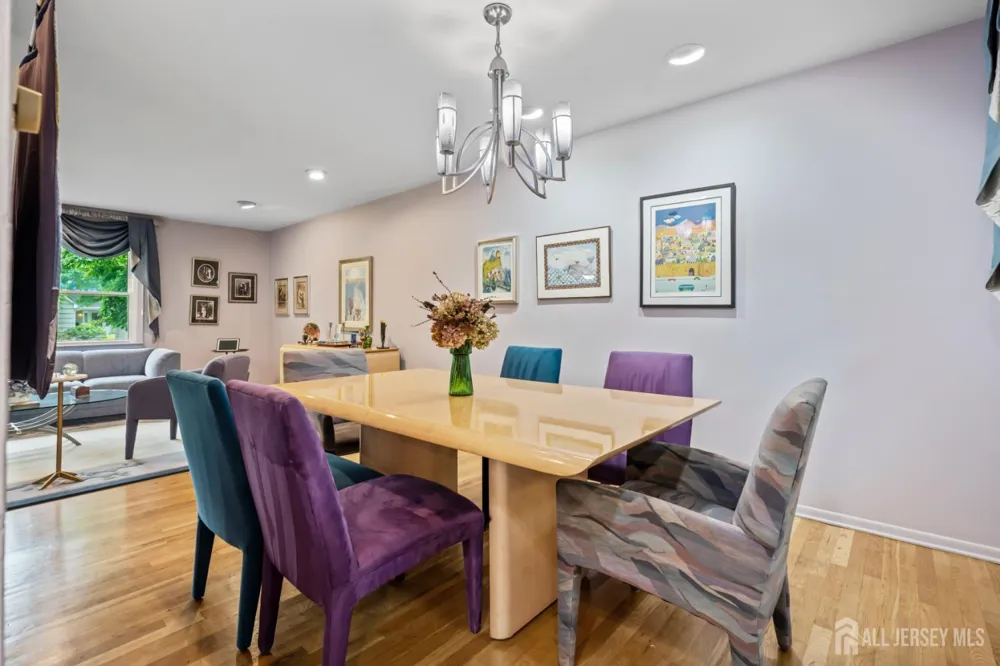 17 Peach Orchard Drive East Brunswick, NJ 08816