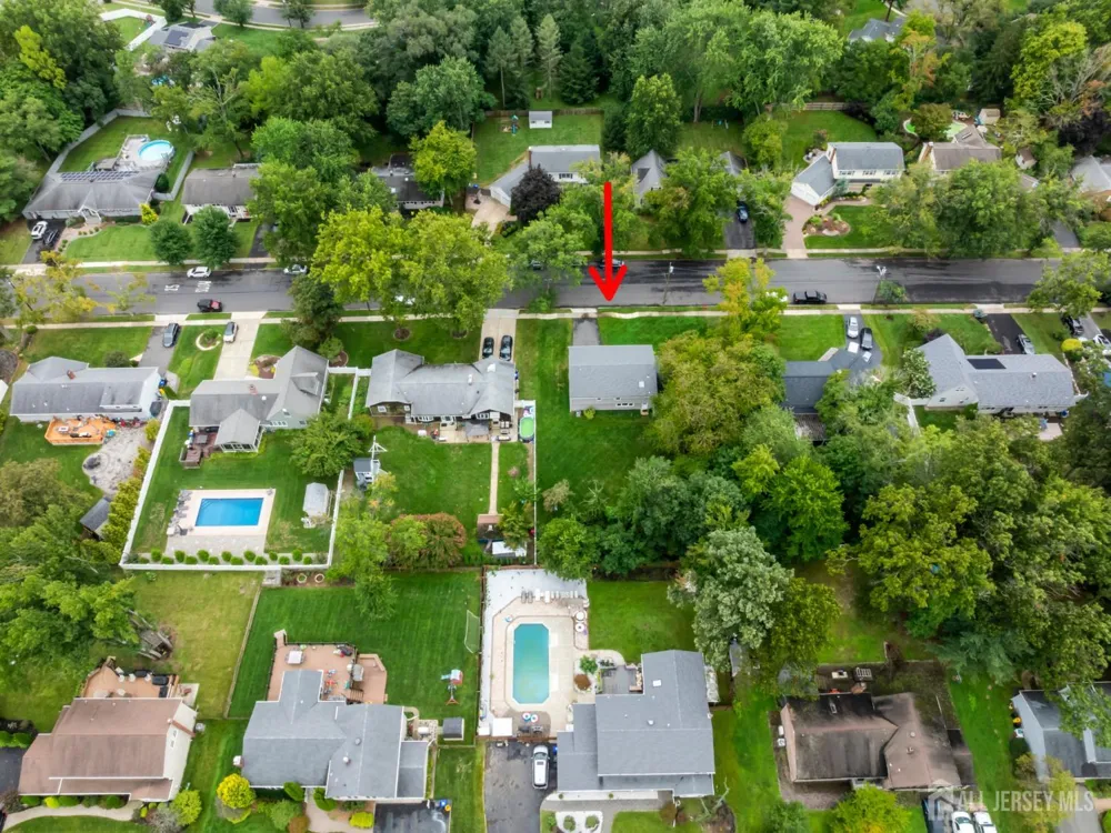 17 Peach Orchard Drive East Brunswick, NJ 08816